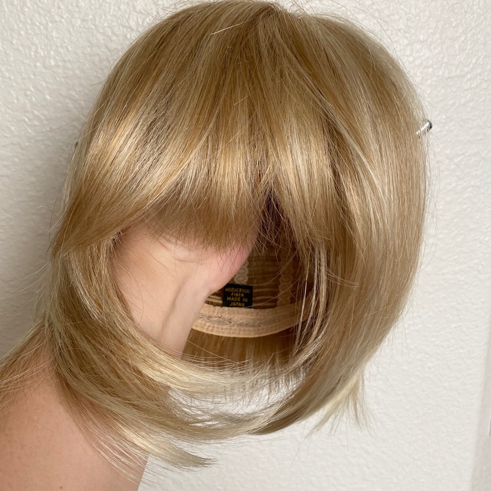 NWOT Wig, synthetic hair, lengths approx. 10”